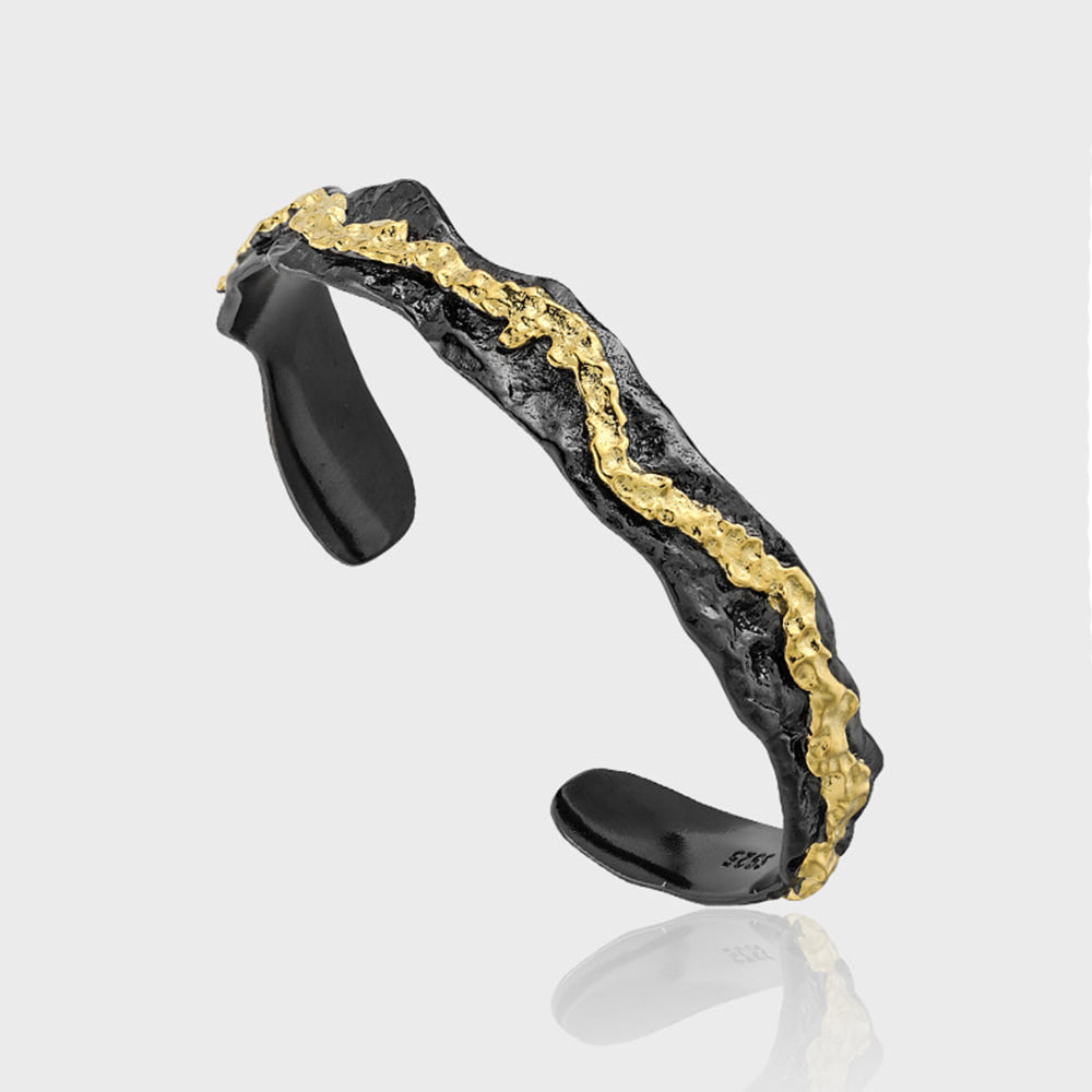 GoldenWave Bracelet